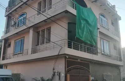 Skyline Boys Hostel Gulberg Green